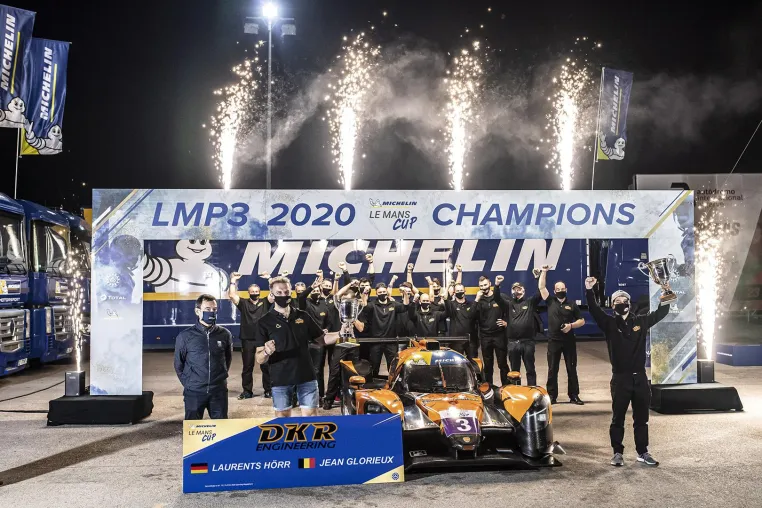 Bild: Pressemitteilung: Stuttgarter Motorsportler schreibt Geschichte im Le Mans Cup