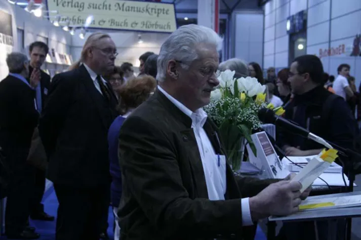 Bild: Die Frankfurter Verlagsgruppe AG auf der Leipziger Buchmesse 2013