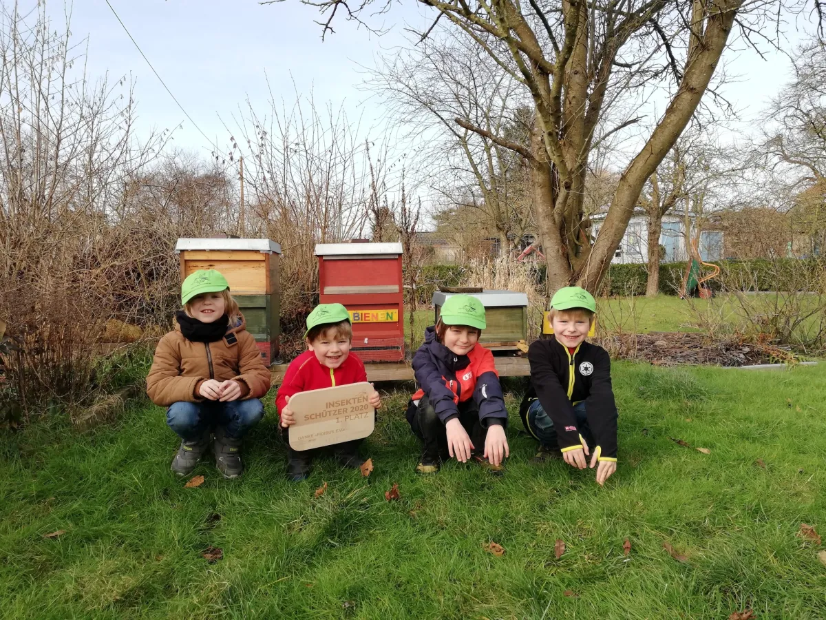 Insektenschützer 2020: Der Fidibus-Kindergarten aus Bremen mit eigener Kindergarten-Imkerei 