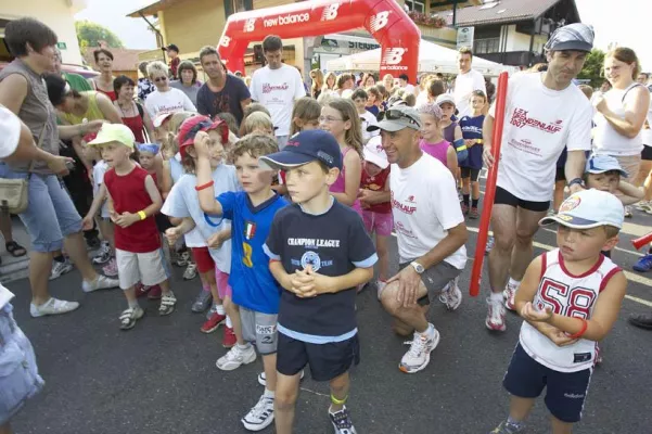 Bild: Tausende Läufer spenden deutschlandweit 23.000 Euro: Bundesweiter Lex Spendenlauf hilft rheumakranken Kindern