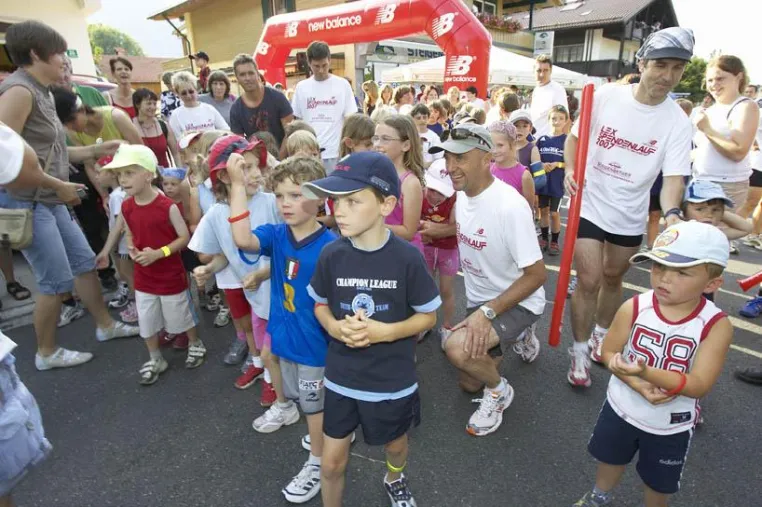 Bild: Tausende Läufer spenden deutschlandweit 23.000 Euro: Bundesweiter Lex Spendenlauf hilft rheumakranken Kindern