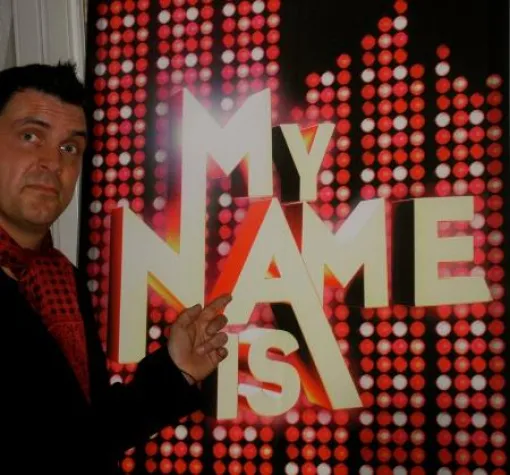 Bild: Carsten Siebert "der deutsche Robbie Williams" bei RTL 2 My Name is........