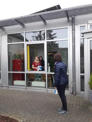 Bild: WES Electronic spendet 1.000 Gesichtsmasken an lokale Pflegeeinrichtungen