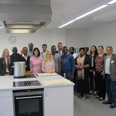 Menschen eine echte Chance geben Bild: Menschen eine echte Chance geben