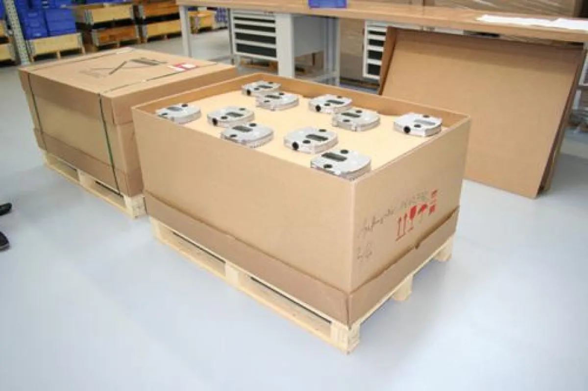 Exportbehälter mit System