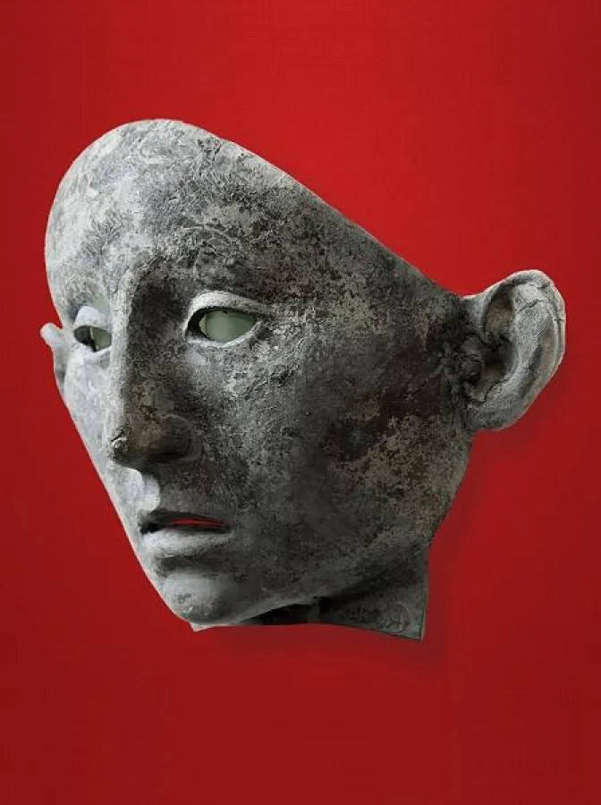 Michael Karlovski: Maske, 2012, Bronze, 19 x 24 x 10 cm, Foto: Michael Karlovski