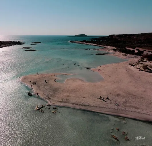 Bild: Kretas rosa Strand mit Karawane Reisen besuchen
