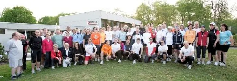 5. Geburtstag des HVB BKK Lauftreffs - Training mit Faris Al-Sultan und einer Frau, die 100 kg abgenommen hat Bild: 5. Geburtstag des HVB BKK Lauftreffs - Training mit Faris Al-Sultan und einer Frau, die 100 kg abgenommen hat