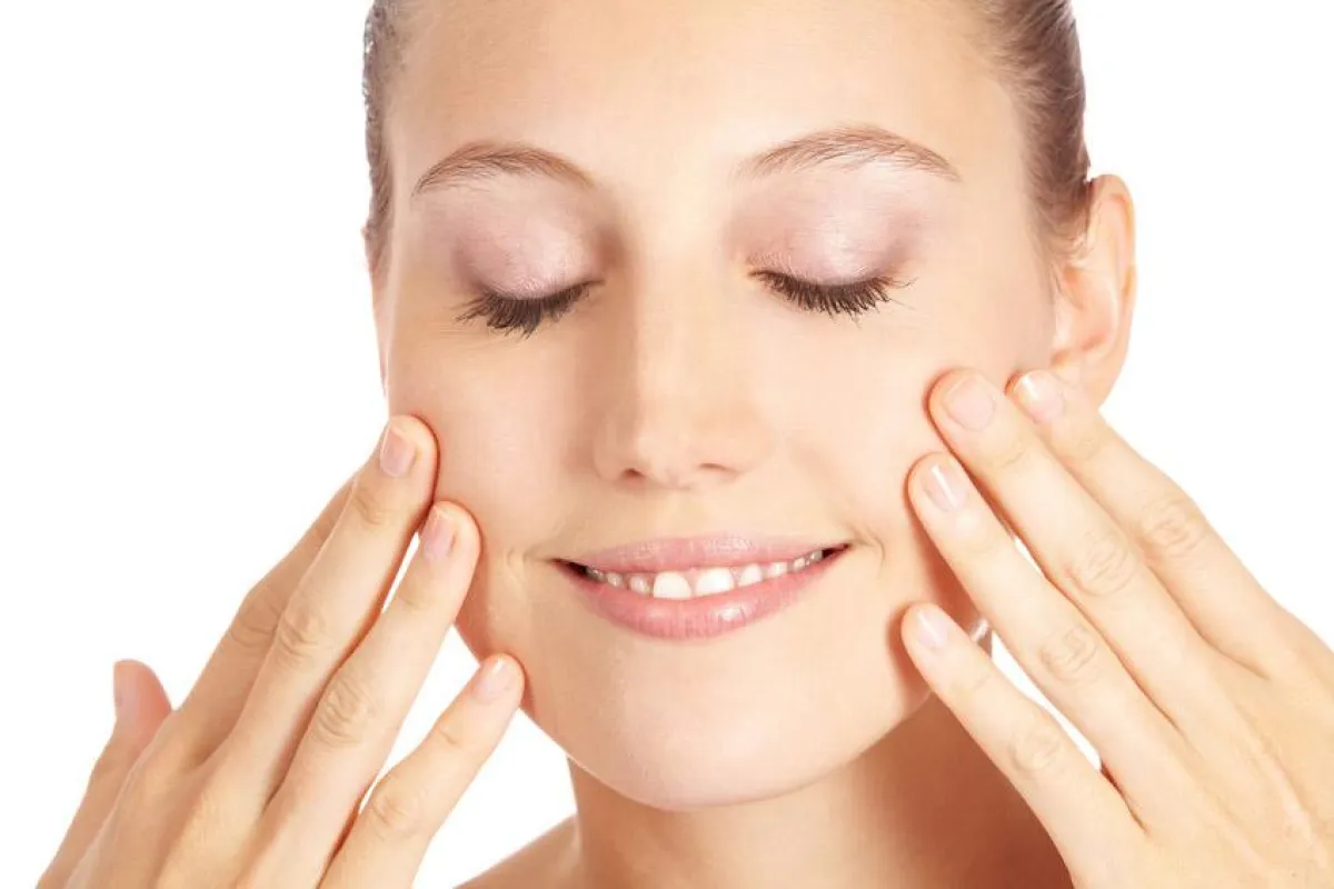 Eucerin Hyaluron Filler stark gegen Falten