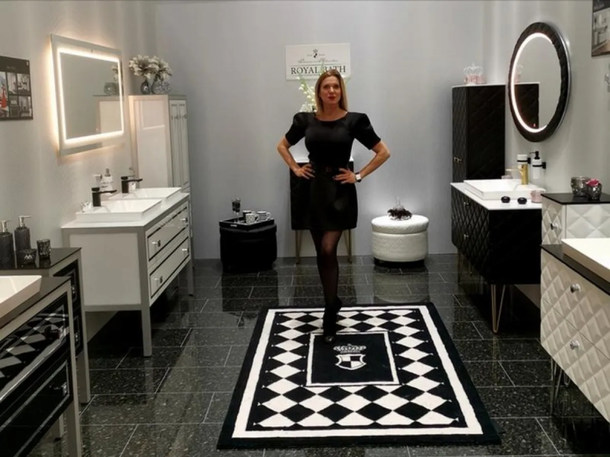 Designerin Maja Prinzessin von Hohenzollern präsentiert ihre ROYAL BATH Collection.