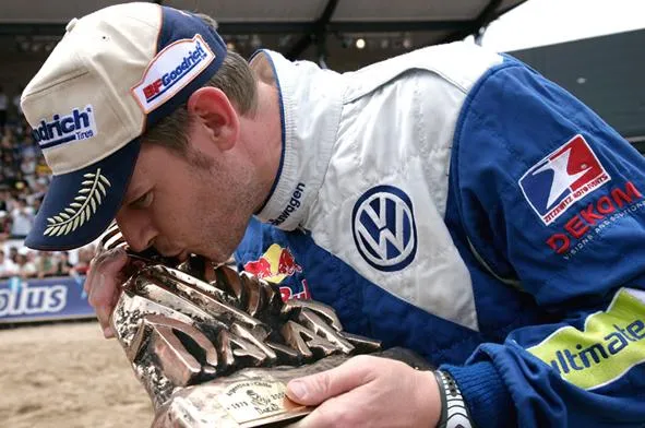 Bild: Rallye Dakar - DEKOM-Partner gewinnt härteste Rallye der Welt