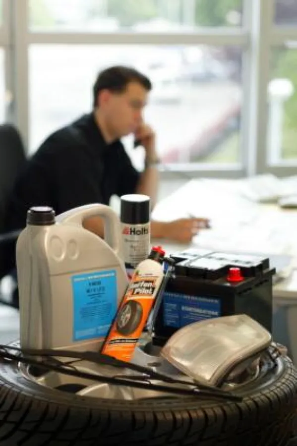 Sicher und günstig: Autoersatzteile und Autozubehör von Europas Nummer 1 im Onlinreifenhandel, Delticom.