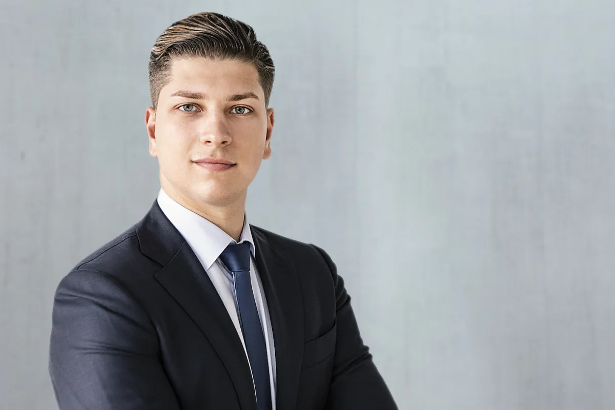 Lukas Falkowski, Gründer und Geschäftsführer der Falkowski Gruppe. (© Falkowski Beteiligungs GmbH)