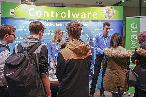 Bild: Controlware auf der hobit 2018: Duale Studiengänge werden immer beliebter