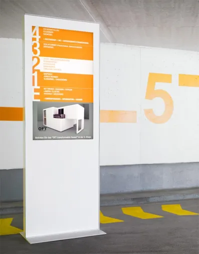 Bild: Produktneuheit - netvicos digitale Stele zeigt sich in wandelbarem "Outfit"