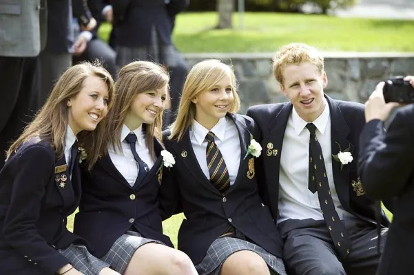 Bild: Bessere Zukunftschancen durch Auslandsaufenthalte und Internate weltweit