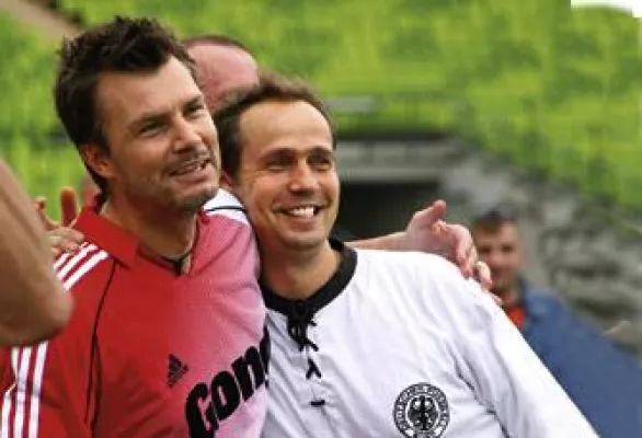 Bild: “Verstehen Sie Spaß?” nahm beim „Gong Copa Cup“ in München Ex-Bayern-Profi und Nationalspieler Thomas Helmer aufs Korn