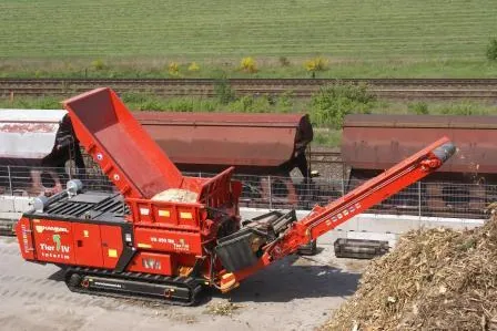 Bild: Zerkleinerung von Holz, Müll und Metall - Zeppelin Power Systems motorisiert Spezialmaschinen von HAMMEL