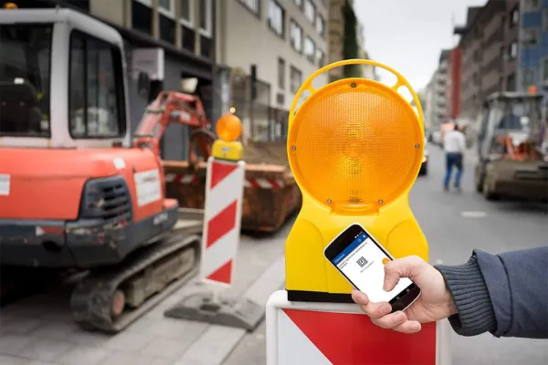 Bild: Mobile Lösung für mobile Dienstleister: WEMAS Absperrtechnik setzt auf die digitale Baustellenkontrolle