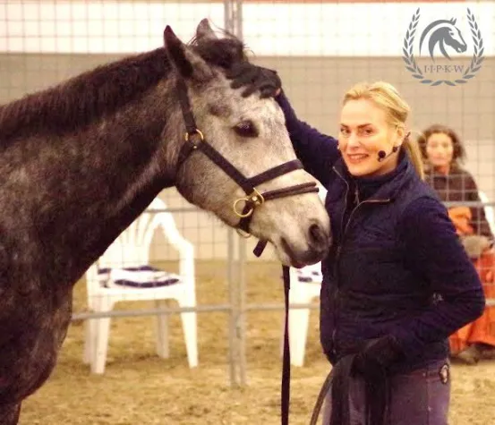 Nächster Termin der SEI FEIN UND LOBE Tour der Pferdeflüsterin Linda Weritz in Sonsbeck Bild: Nächster Termin der SEI FEIN UND LOBE Tour der Pferdeflüsterin Linda Weritz in Sonsbeck