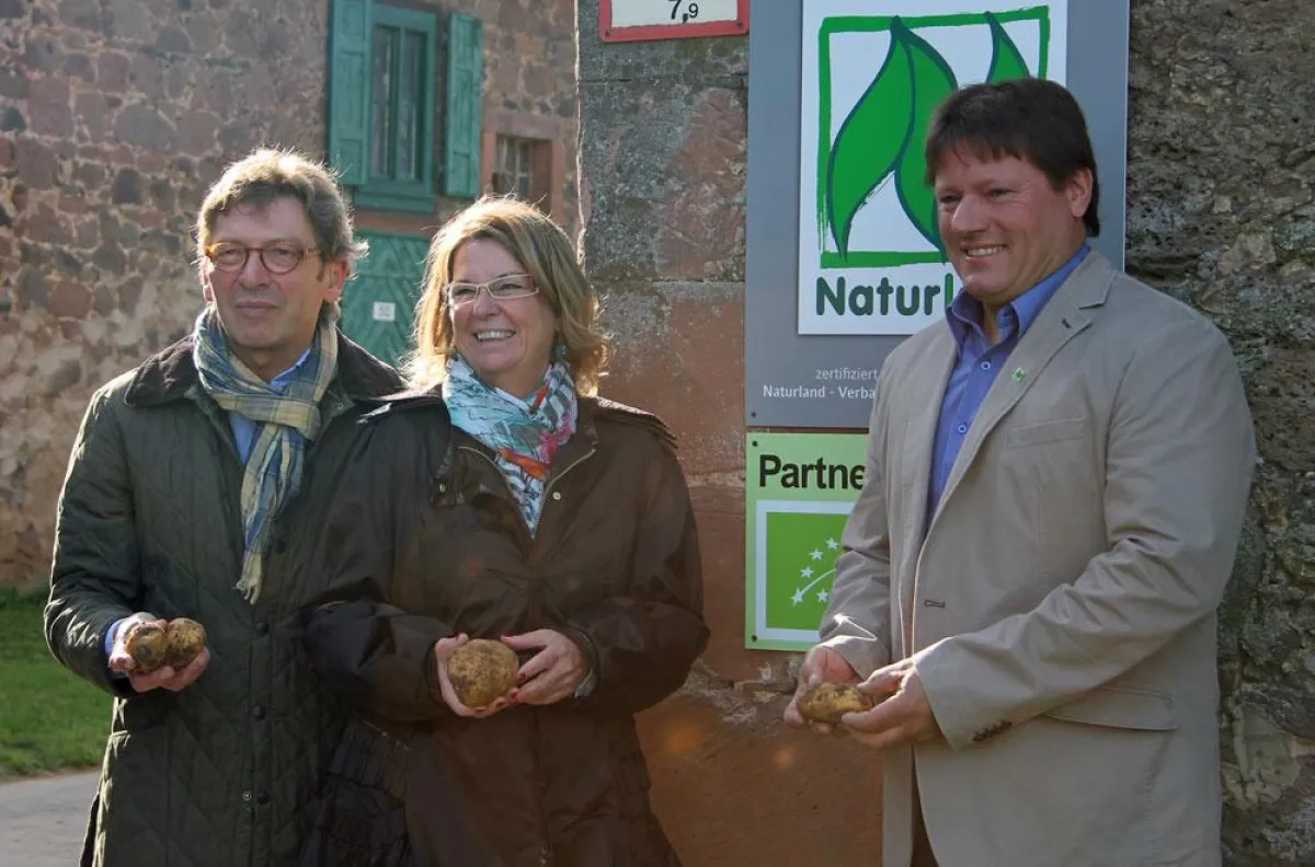 v. v.li.: Johann Ferber (MGH Gutes aus Hessen), Priska Hinz (Umweltminsterin), Christoph Förster