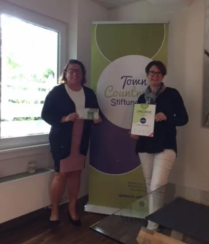 Bild: Town & Country Stiftung unterstützt Deutsche Nierenstiftung mit Spende in Höhe von 1.000 Euro