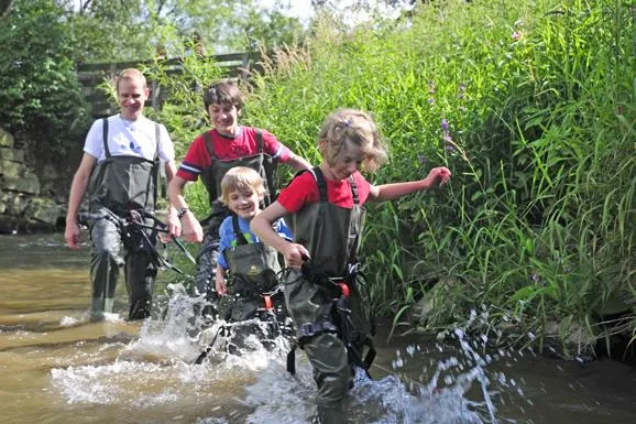 Günstige Familienpauschale bietet "KUH'len Kids" Gratis-Erlebnisse im Allgäuer Ferienparadies Bild: Günstige Familienpauschale bietet "KUH'len Kids" Gratis-Erlebnisse im Allgäuer Ferienparadies