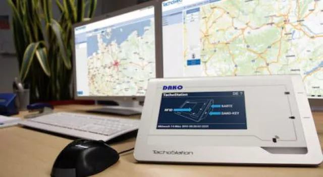 Bild: DAKO bietet neue Hardware und Funktionen für Tachoweb