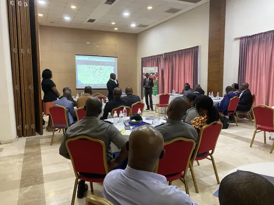 Bild: Junge Unternehmer aus Deutschland retten Leben in Afrika