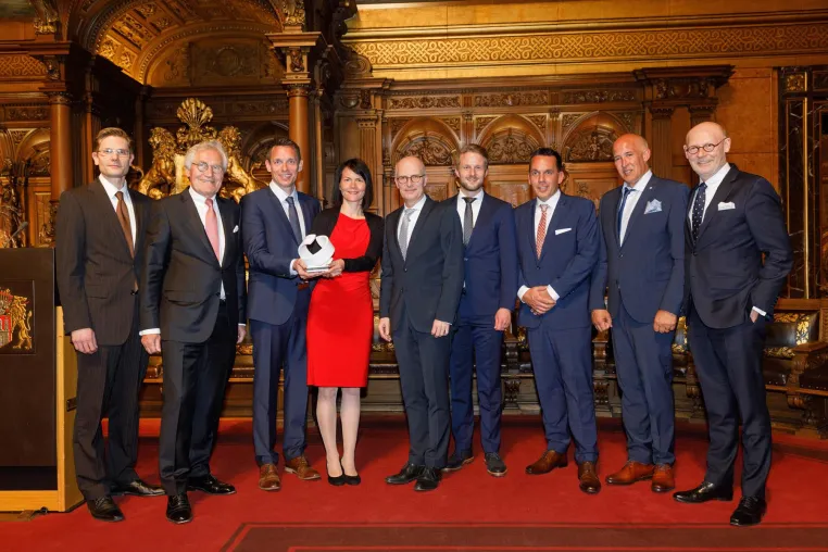 Krummen Kerzers und Lidl Schweiz mit Hanse Globe ausgezeichnet Bild: Krummen Kerzers und Lidl Schweiz mit Hanse Globe ausgezeichnet