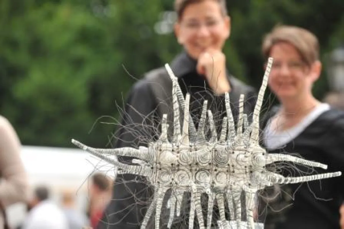 Keramiktage 2010 - Ein Werk der Preisträgerin Ursula Commandeur/ © WERKSCHULE - WERKSTATT FüR KUNST UND KULTURARBEIT e.V.
