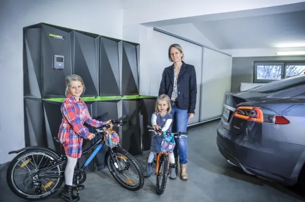 Bild: BlueSky Energy baut Zellfabrik in Oberösterreich oder Bayern auf: 7.500 neue Sonnenstromspeicher pro Jahr