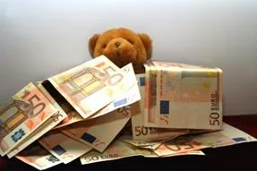 Verwöhnt: Kinder als Luxus-Accessoires Bild: Verwöhnt: Kinder als Luxus-Accessoires