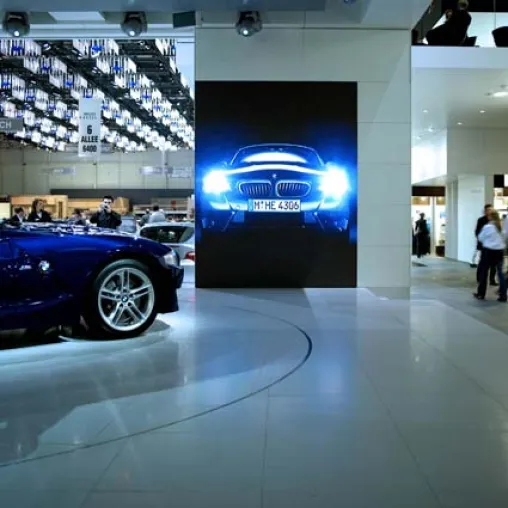 Bild: 76. Internationaler Auto-Salon in Genf: ict Medientechnik für automobile Träume