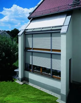 Bild: Gebäudeenergieausweis ist jetzt Pflicht - Energie sparen mit Rollläden und Sonnenschutz