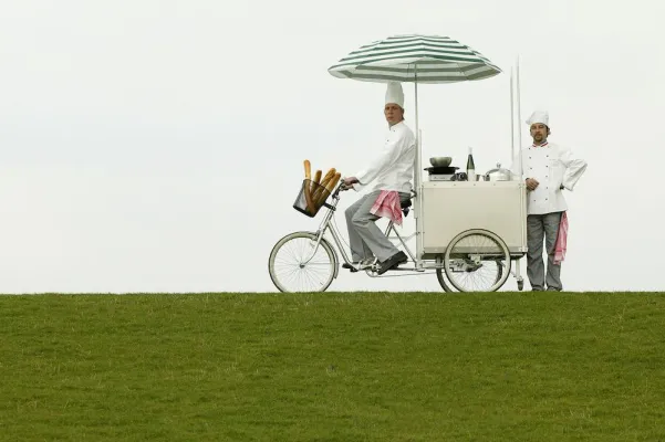 Wettbewerbsvorteil mit »Service Excellence« - Die Scharlatan Academy lädt zum Workshop ein Bild: Wettbewerbsvorteil mit »Service Excellence« - Die Scharlatan Academy lädt zum Workshop ein