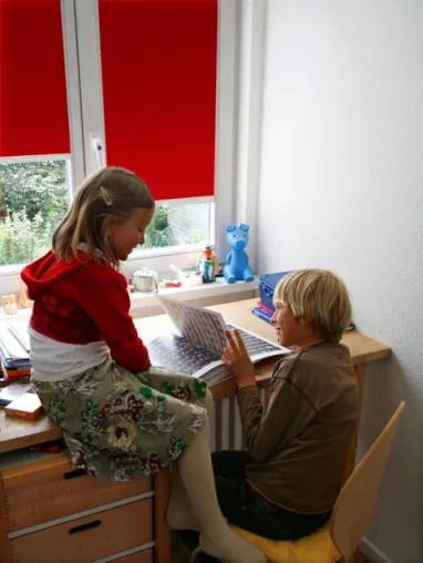 Bild: Vielseitiger Sonnenschutz: dekorative Allrounder fürs Kinderzimmer