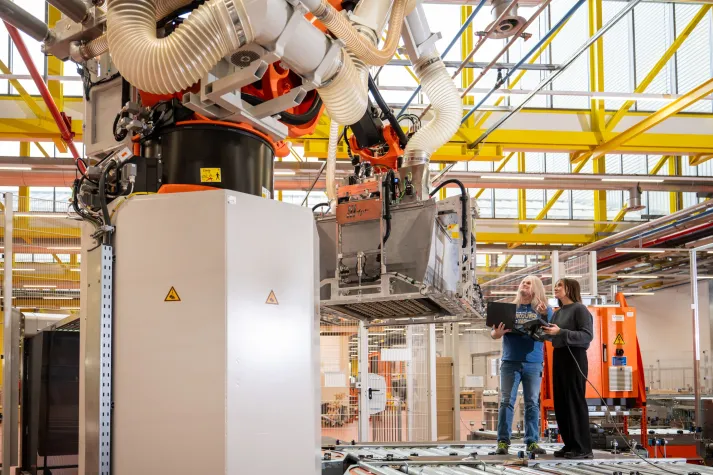 Bild: Blum wählt Cybus Connectware als globalen Standard für industrielle Dateninfrastruktur