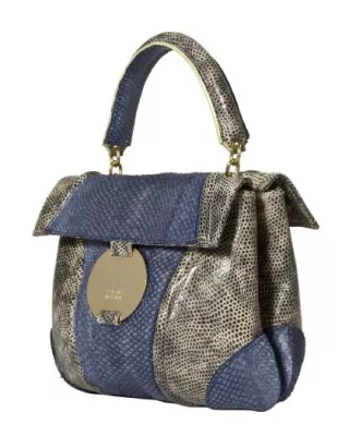 Bild: Stuart Weitzman fertigt exklusive Taschen aus Nanaileder