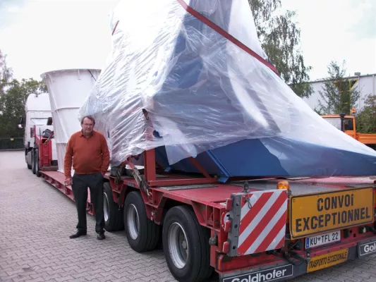 Bild: Die zweite Klappenlaufrad-Turbine für die Schweiz