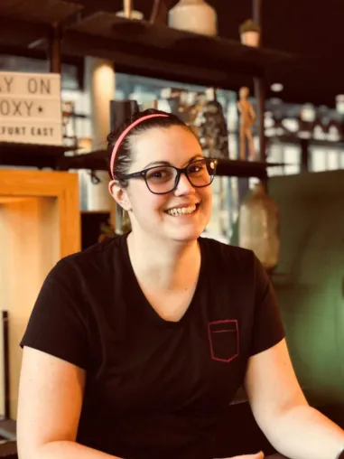 Bild: Personalie MOXY Frankfurt East: Annabelle Merkle zum Assistant Captain befördert