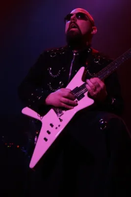 Bild: Neuer Ansatz zum Gitarrespielen hilft Gitarristen, ihr Solospiel zu verbessern