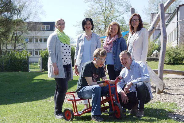 Kinder in der St. Lukas-Klinik freuen sich über neue Spielgeräte Bild: Kinder in der St. Lukas-Klinik freuen sich über neue Spielgeräte