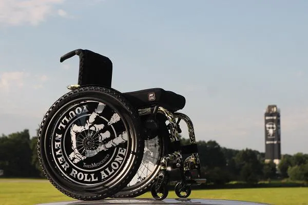 Bild: Mit dem Rollstuhl auf das Wacken Open Air