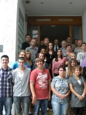 Berufsstarter feierlich verabschiedet Bild: Berufsstarter feierlich verabschiedet