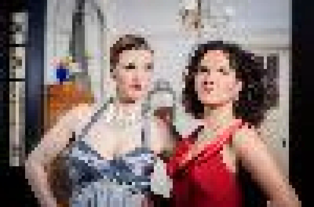 Sopranistin Maja Lange (links) und die Pianistin Lisa Wellisch