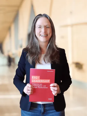 Fachbuch ESG-Leadership: Integration von Nachhaltigkeits- und digitaler Transformation von Victoria Riess Bild: Fachbuch ESG-Leadership: Integration von Nachhaltigkeits- und digitaler Transformation von Victoria Riess
