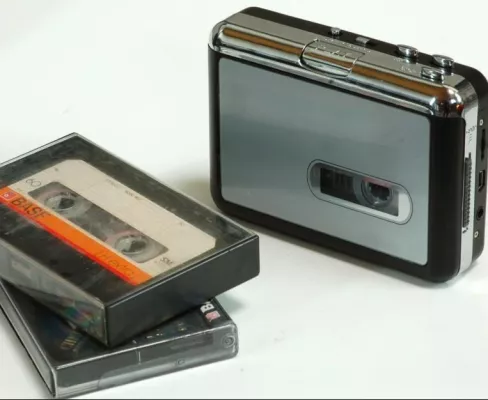Reflecta präsentiert MC-Rekorder „DigiCassette“ zur einfachen Digitalisierung von Musik-Kassetten Bild: Reflecta präsentiert MC-Rekorder „DigiCassette“ zur einfachen Digitalisierung von Musik-Kassetten