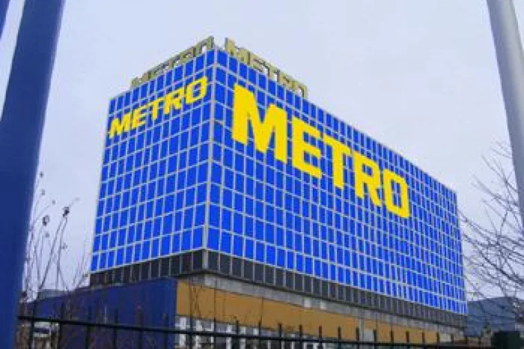 Bild: Europas größte zusammenhängend beklebte Glasfläche in Berlin