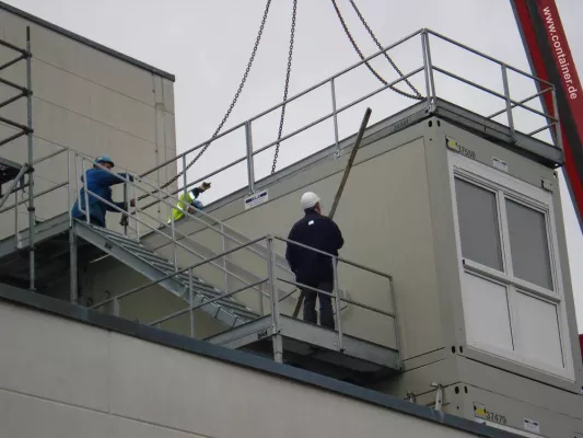 Bild: ELA-Container sind Musterlösung im Praxiszentrum der BG-Bau in Nürnberg